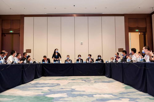 柔宇柔性電子亮相中非經(jīng)貿(mào)博覽會，以創(chuàng)新技術(shù)架設(shè)經(jīng)貿(mào)合作新橋梁